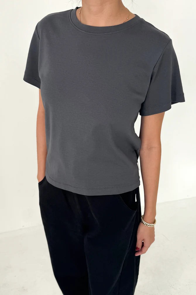 Le Bon Shoppe - The Noel Tee | Dark Ash