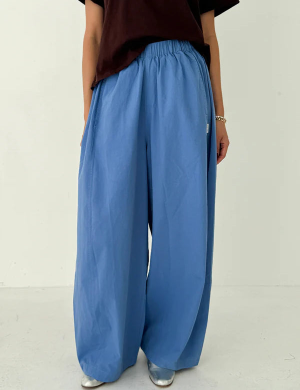 Parachute_SlateBlue_1.webp