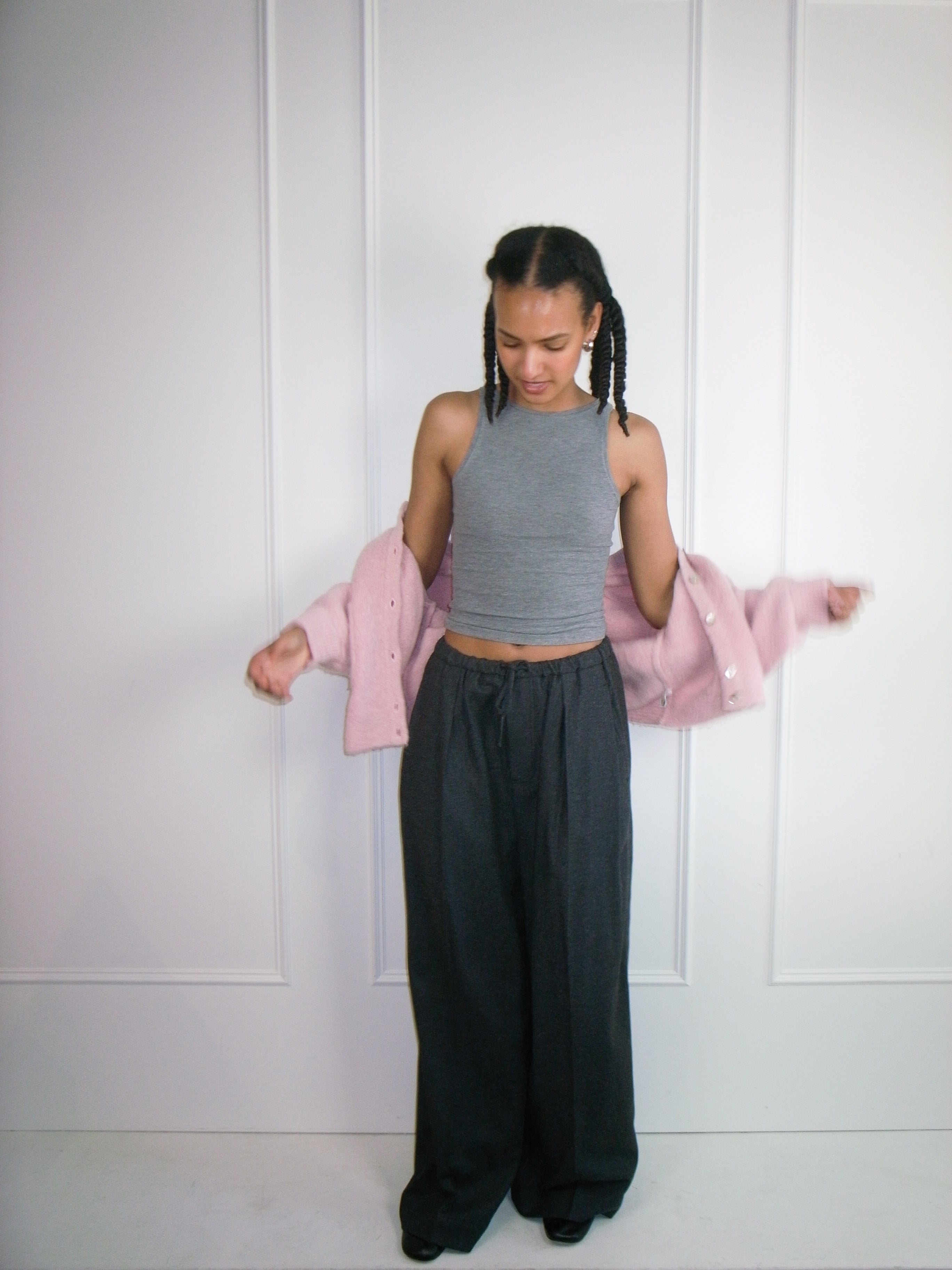 Closed Grey Pull On Pants (S)