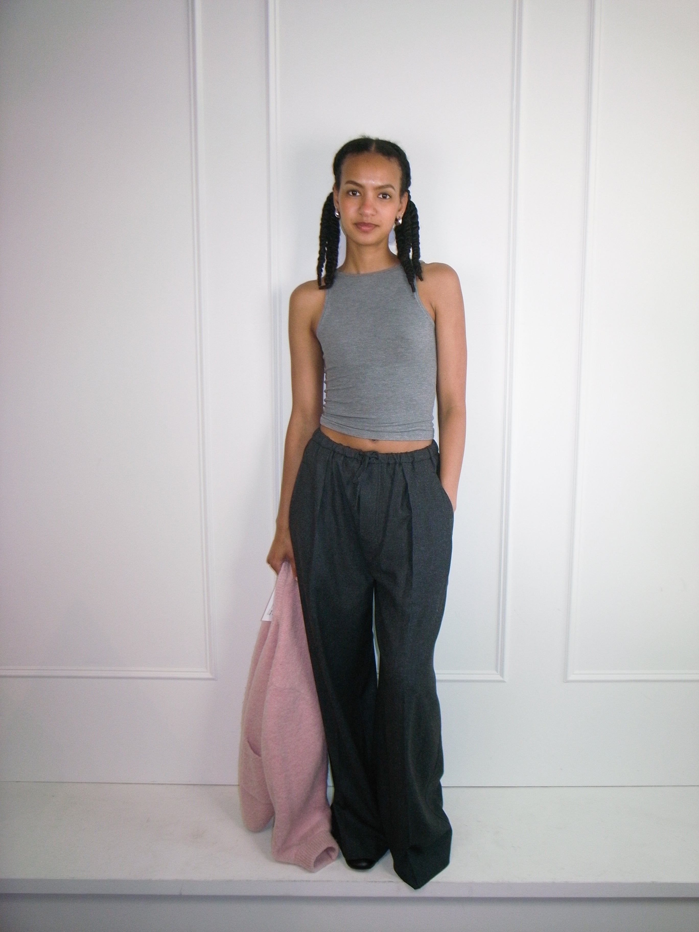 Closed Grey Pull On Pants (S)
