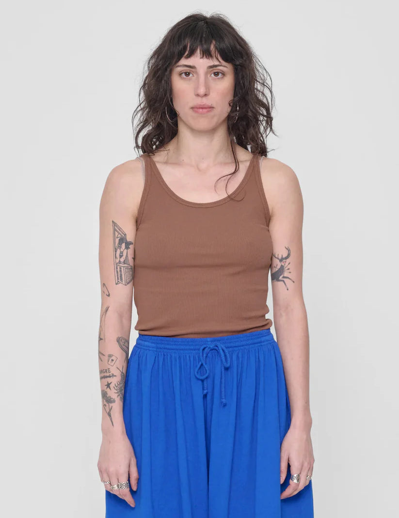 RibTank_Potting_Soil_Camila_1.webp