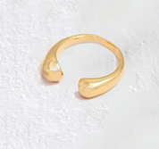 Peter and June -  Golden Era Ring | Gold