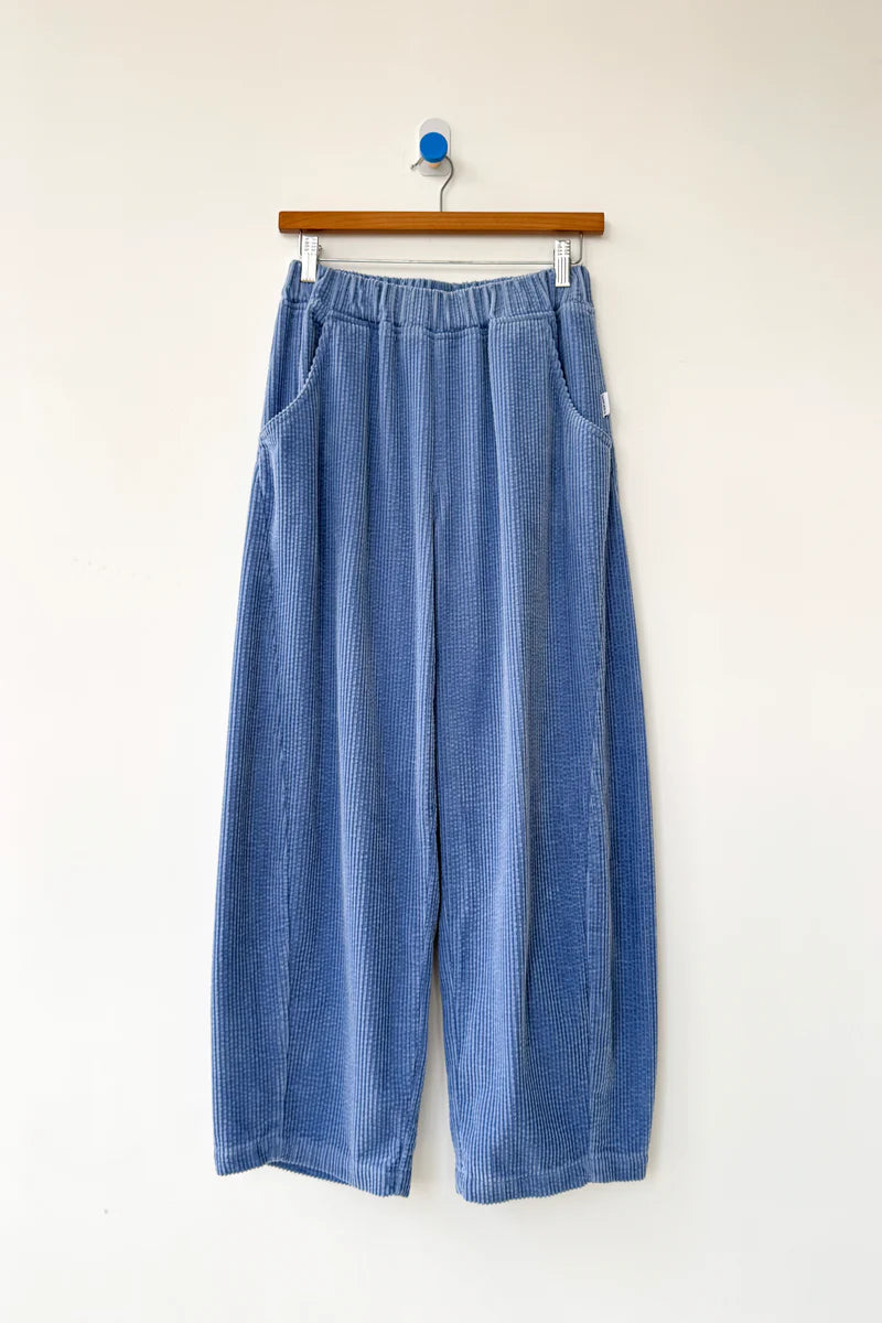 Le Bon Shoppe - Soft Corduroy Arc Pants | Blue