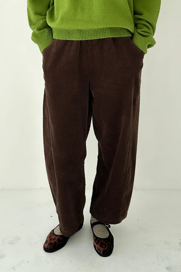 Le Bon Shoppe - Soft Corduroy Arc Pants | Brown