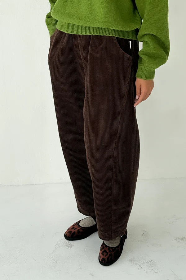 Le Bon Shoppe - Soft Corduroy Arc Pants | Brown