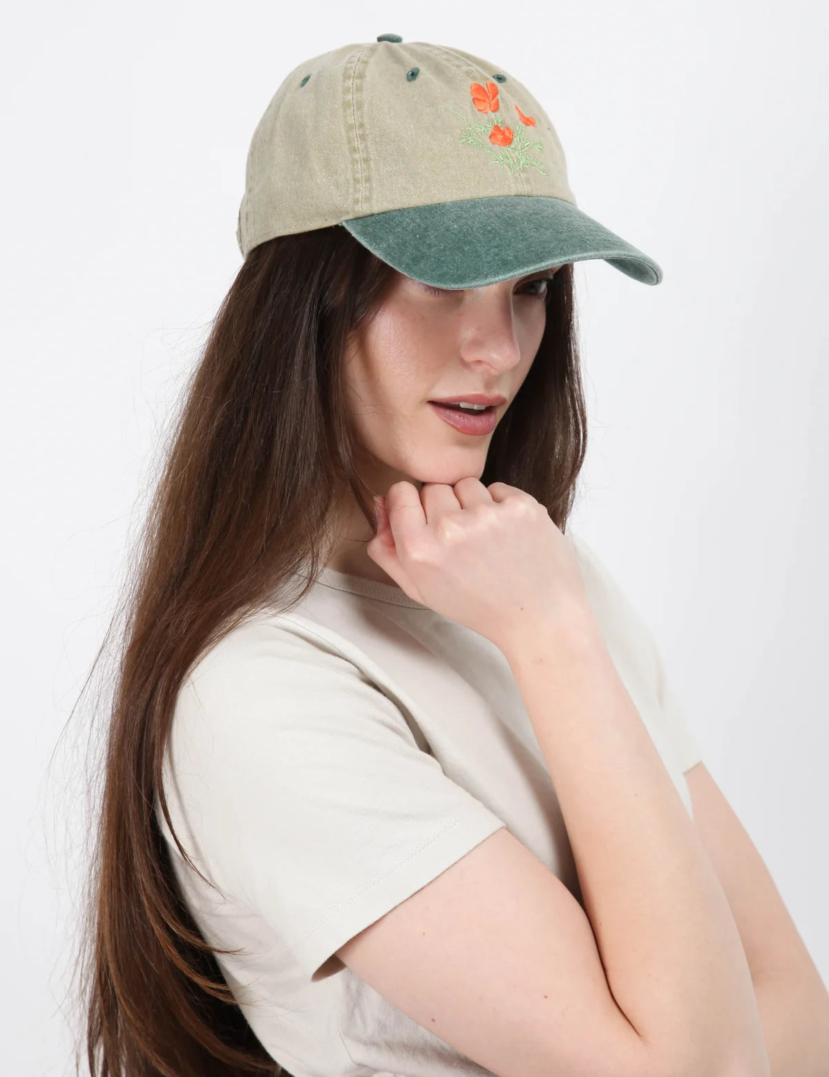 Twotonepoppyhat_1800x1800_4e4853e4-f7bf-4ec8-9349-f8e4427777b0.webp