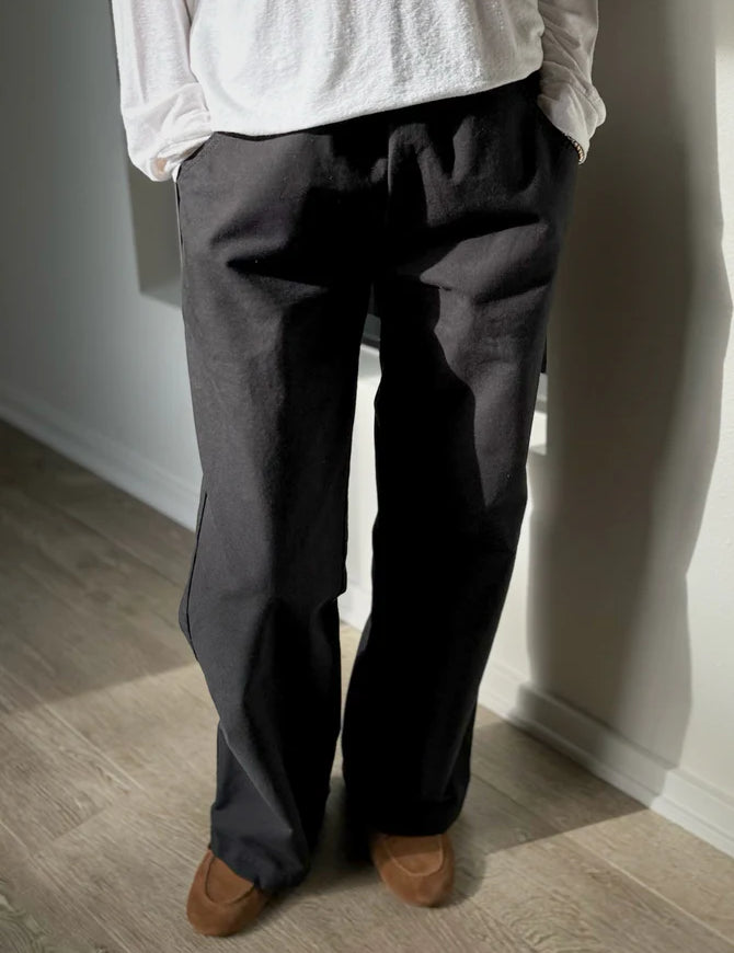 WorkPants_Black_1.webp