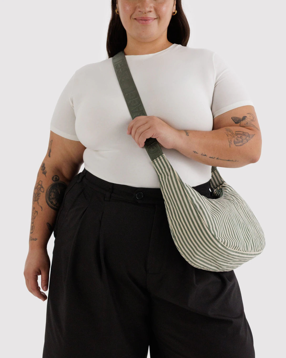 Baggu - Medium Nylon Crescent Bag | Sage Stripe