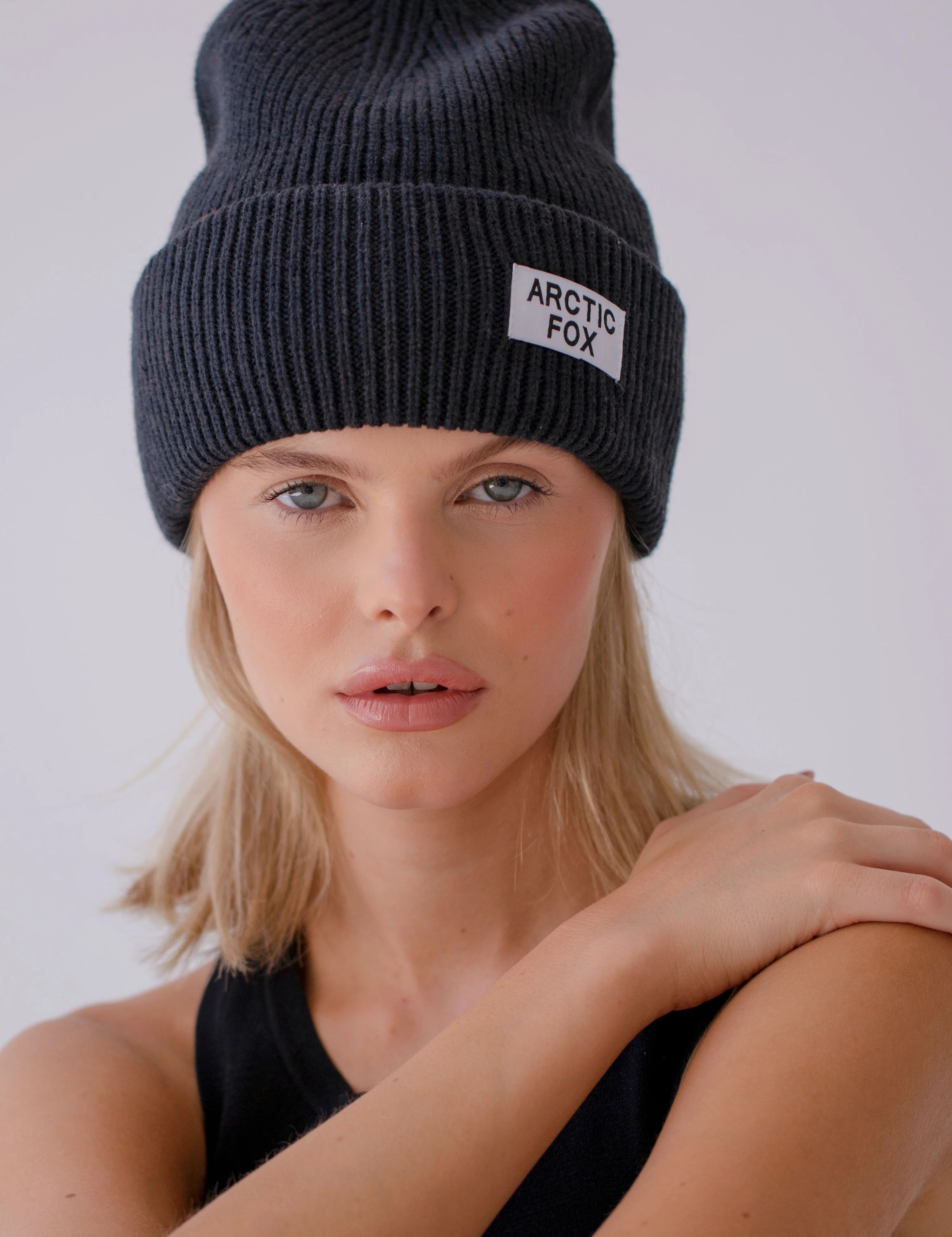 arctic-fox-recycled-bottle-beanie-black-autumn-winter-m1_2dfcbb10-4909-4148-81fb-20ae5e314e72.webp