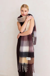 Arctic Fox & Co. - The Reykjavik Check Scarf | Black Check