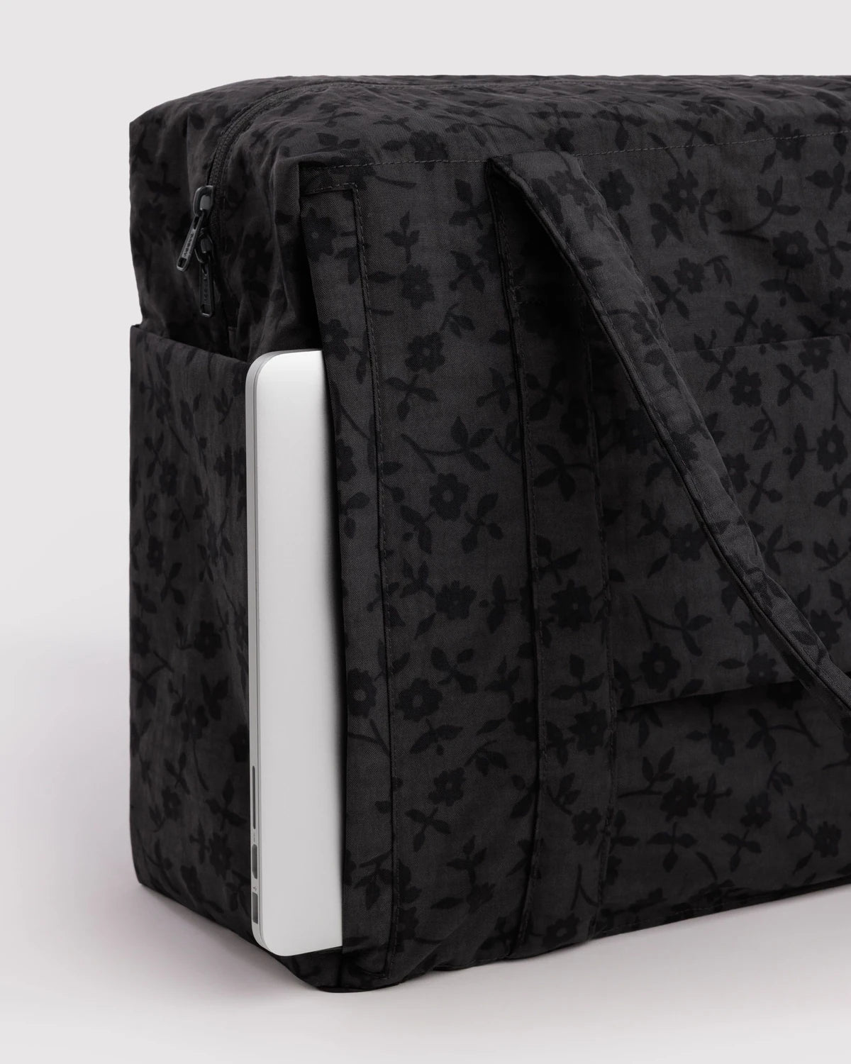 Baggu - Cloud Carry-on | Charcoal Ditsy Floral