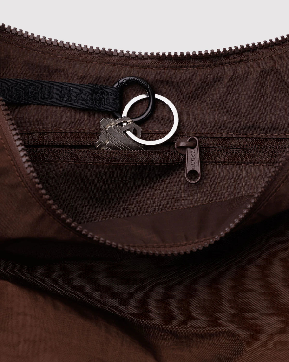 Baggu - Medium Nylon Crescent Bag | Coffee