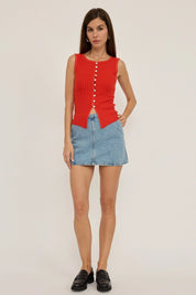RAISONNEL - Slim Fit Knit Sleeveless Button Top | Red