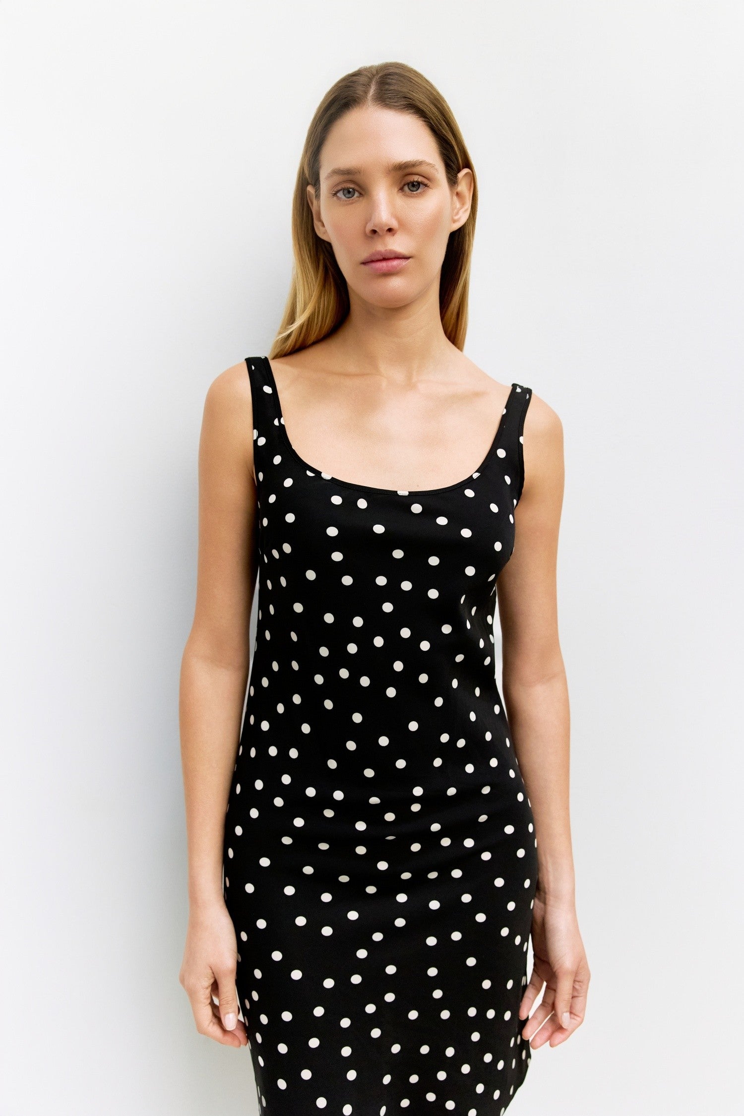 Mod Ref - The Kelly Dress | Black-White Dot