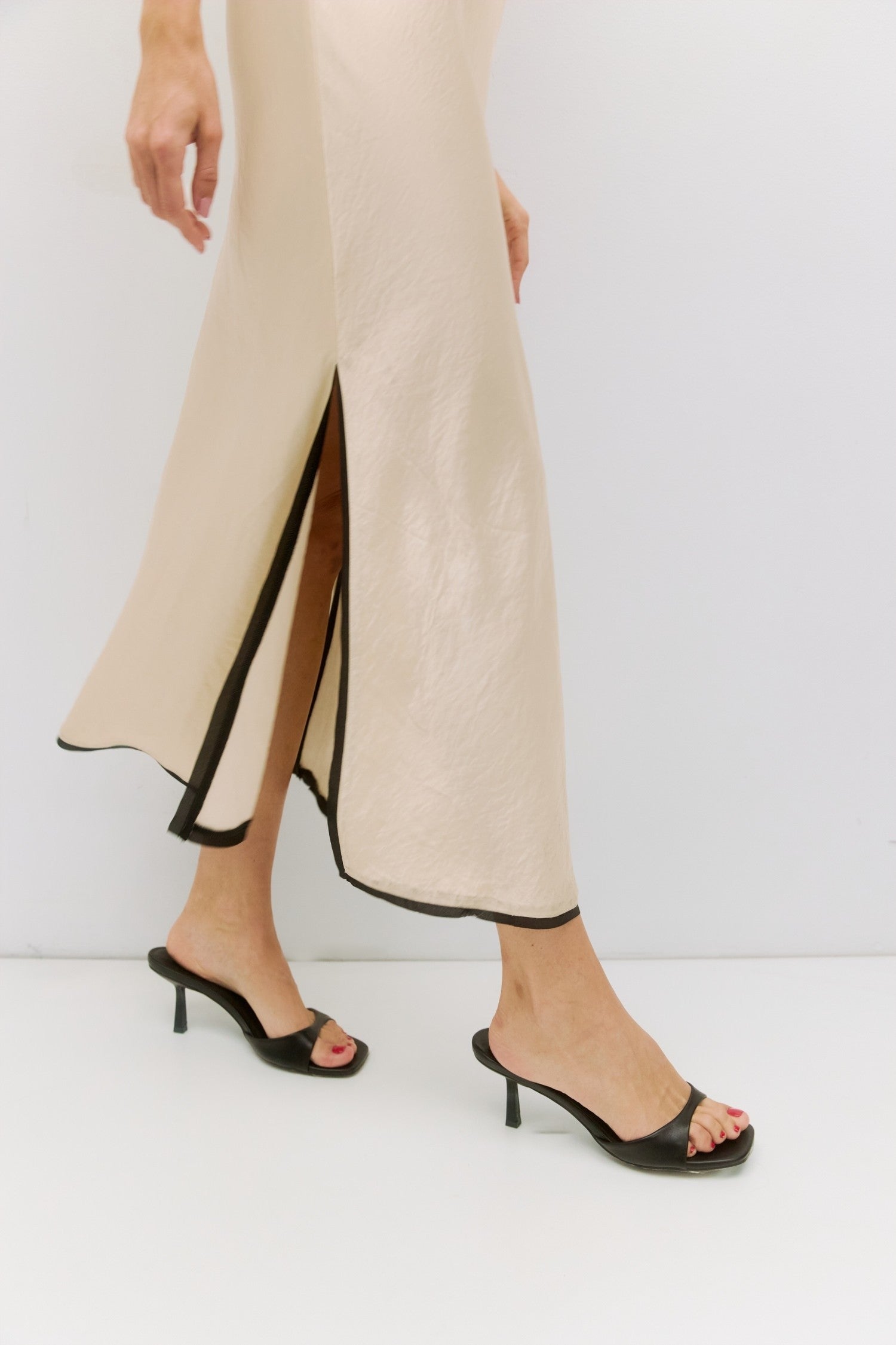 Mod Ref - The Stephanie Dress | Cream