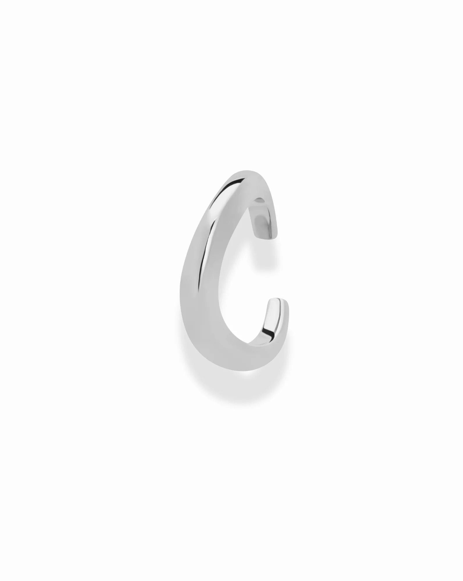 erin-wavy-cuff-petite-silver_b1808d45-7aab-4c43-ba43-e46fad7063e6.webp