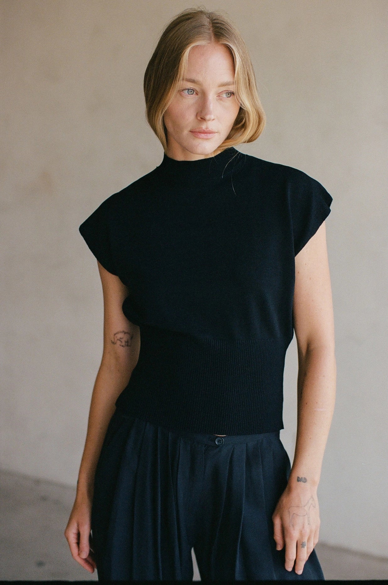 a.ren - Claudine Sweater Top | Black