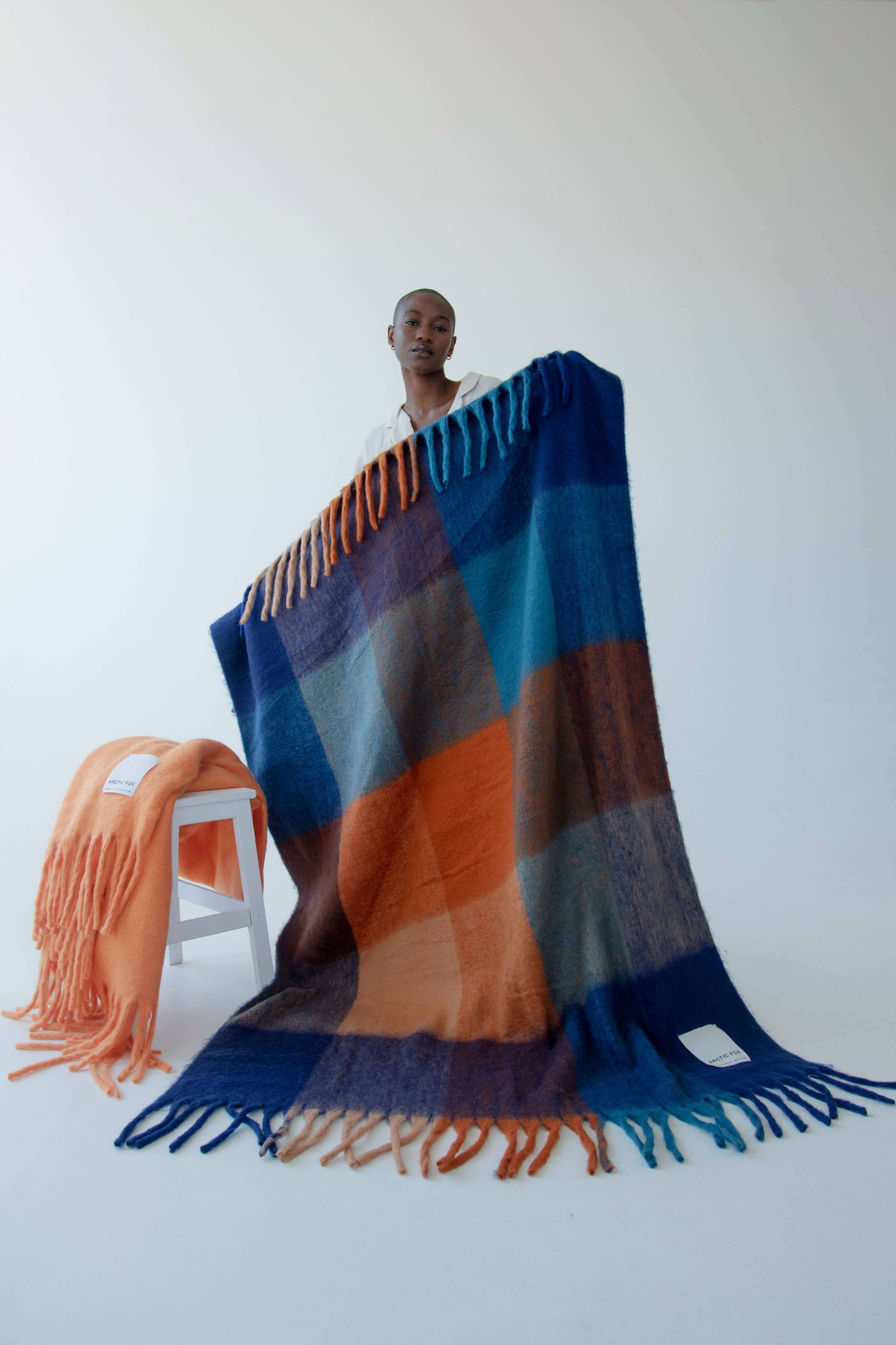 Arctic Fox & Co. - The Reykjavik Throw | Tokyo Lights
