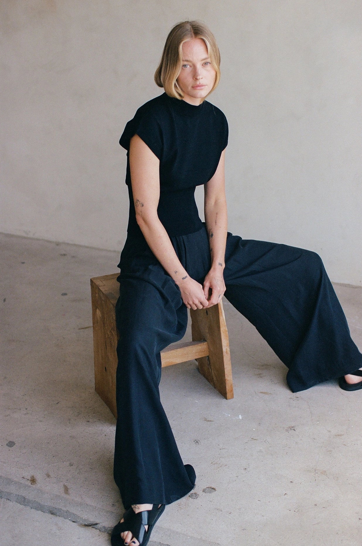 a.ren - Claudine Sweater Top | Black