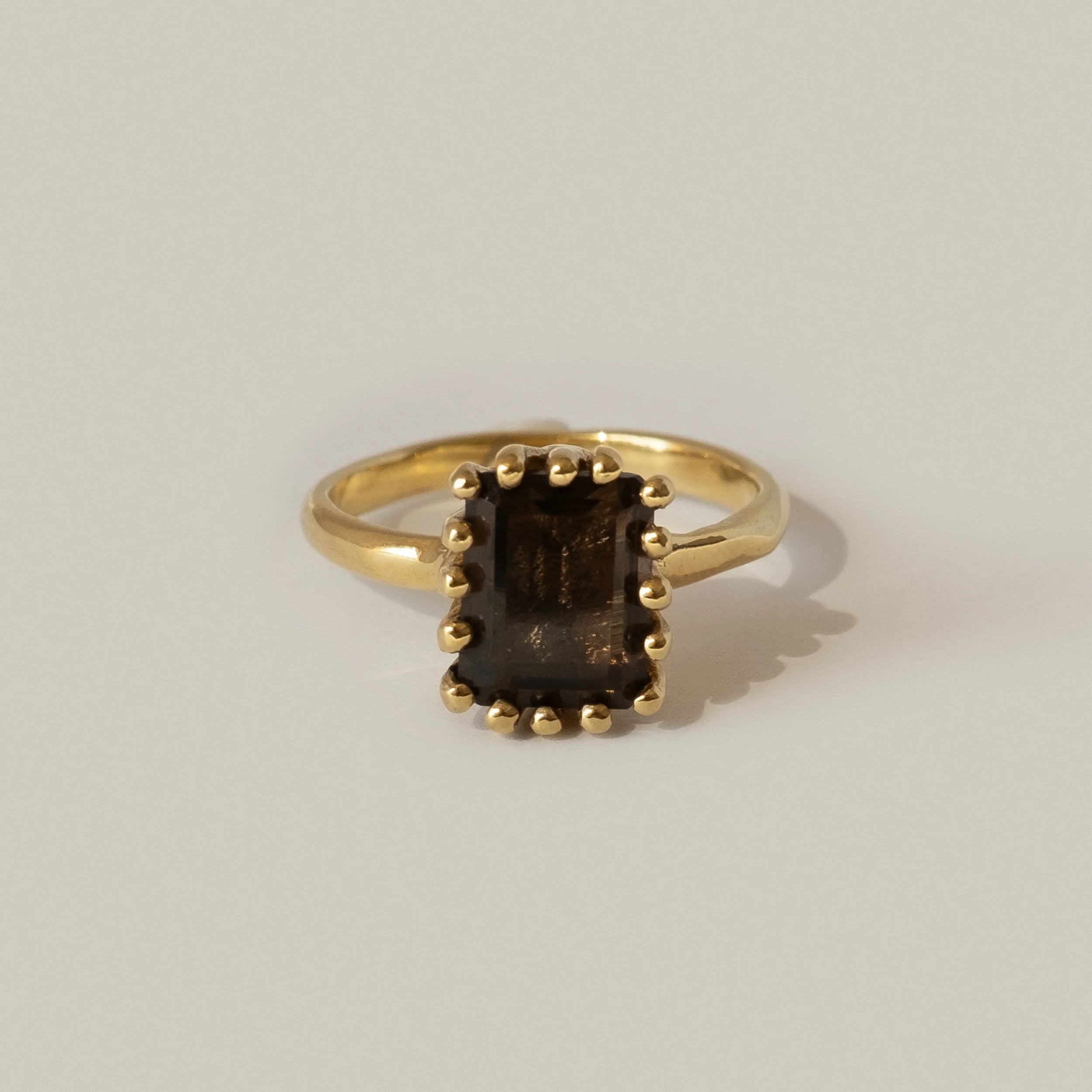 merewif-ramona-ring-smoky-topaz-gold-2.webp