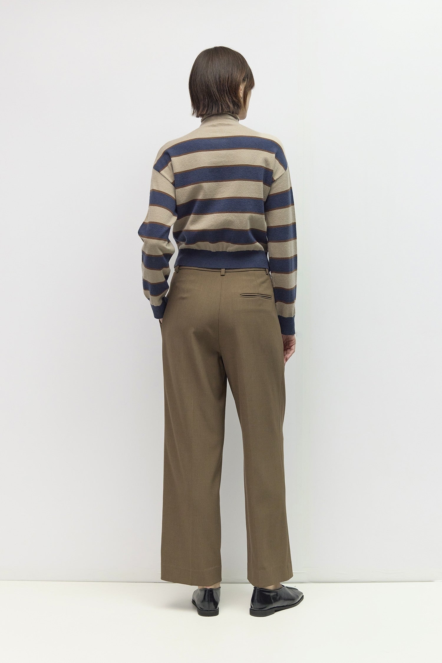 Mod Ref - The Claude Cardigan | Taupe/Navy/Brown