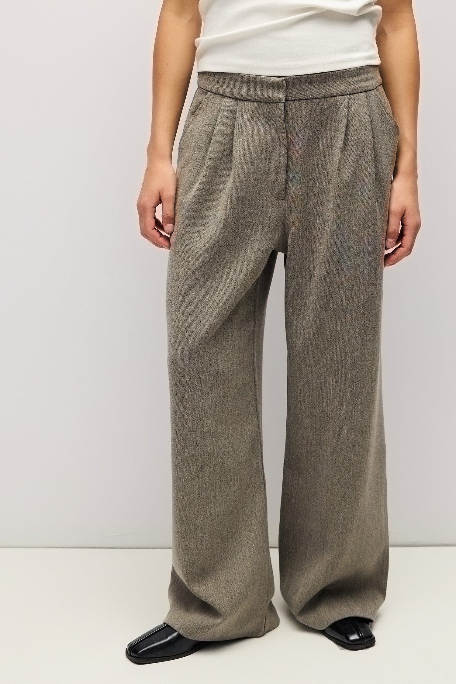 Mod Ref - The Emma Pants | Taupe