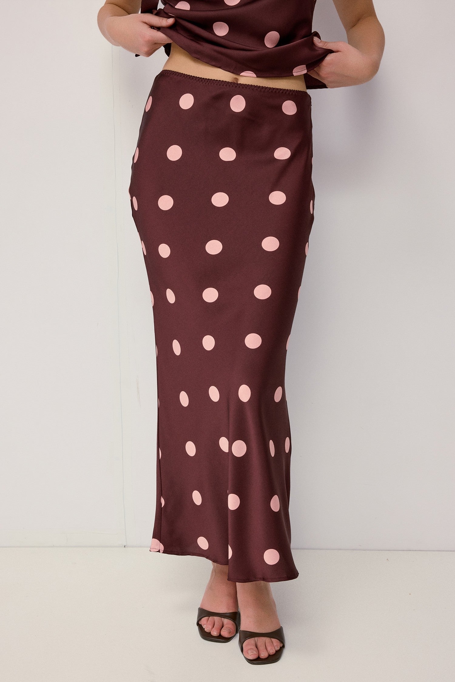 Mod Ref - The Aria Skirt | Burgundy/Pink