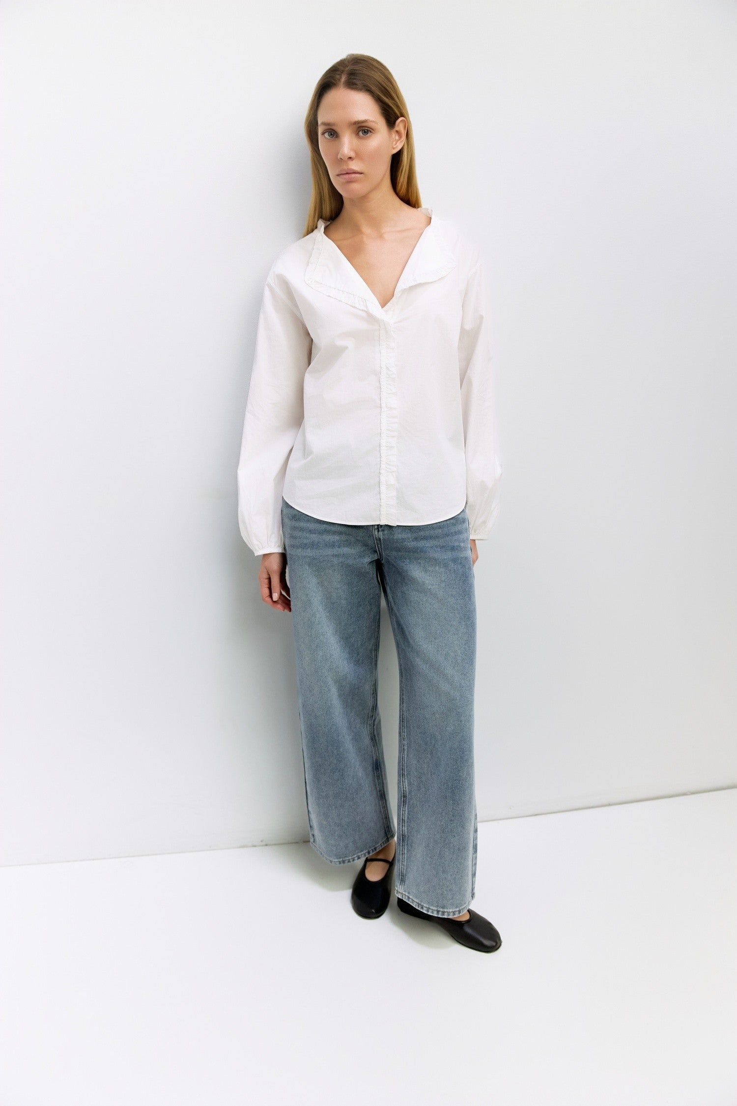 Mod Ref - The Terra Top | White