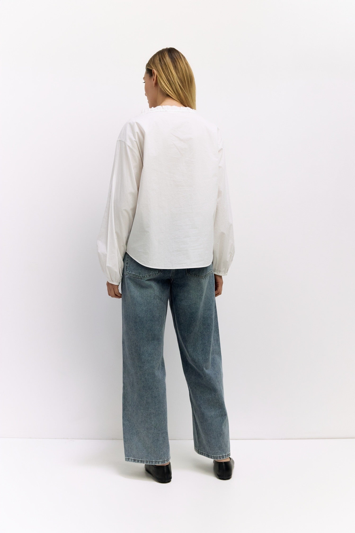 Mod Ref - The Terra Top | White