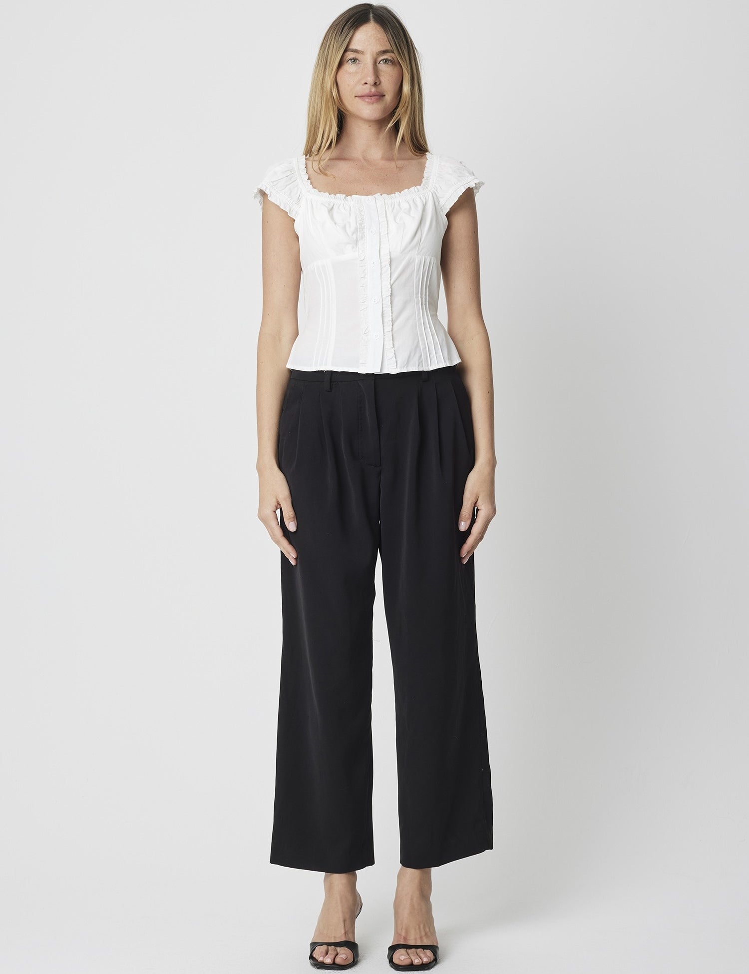 tar0848_white_1a_m_1500.jpg