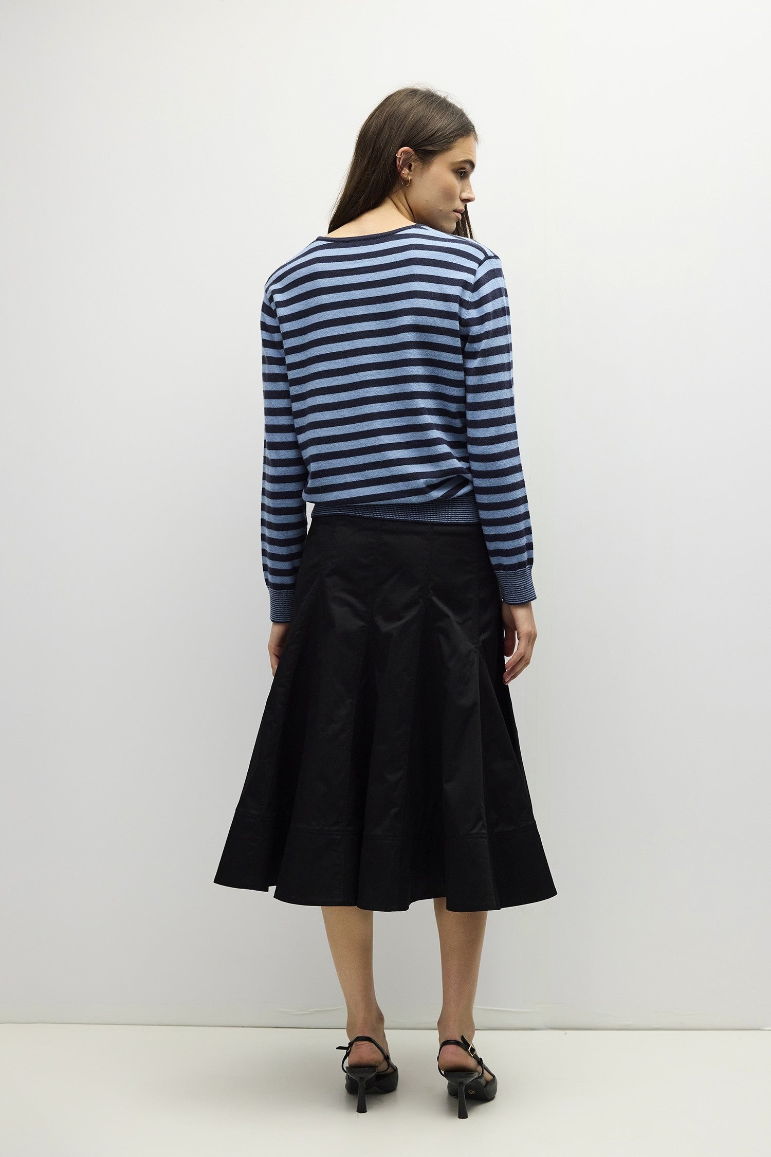 Mod Ref - The Virginia Sweater | Navy-Blue