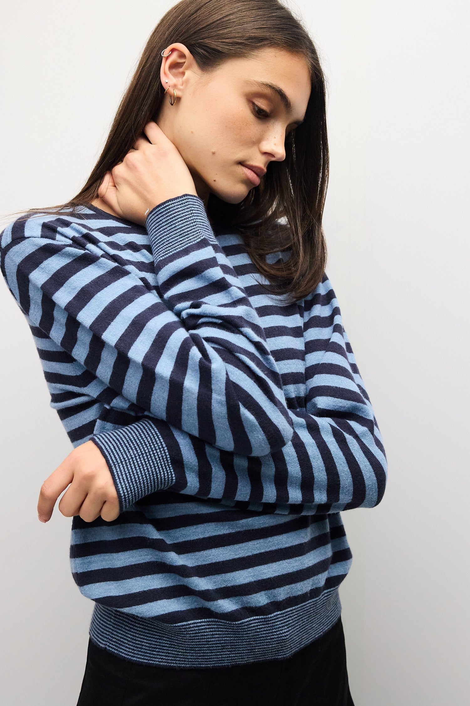 Mod Ref - The Virginia Sweater | Navy-Blue