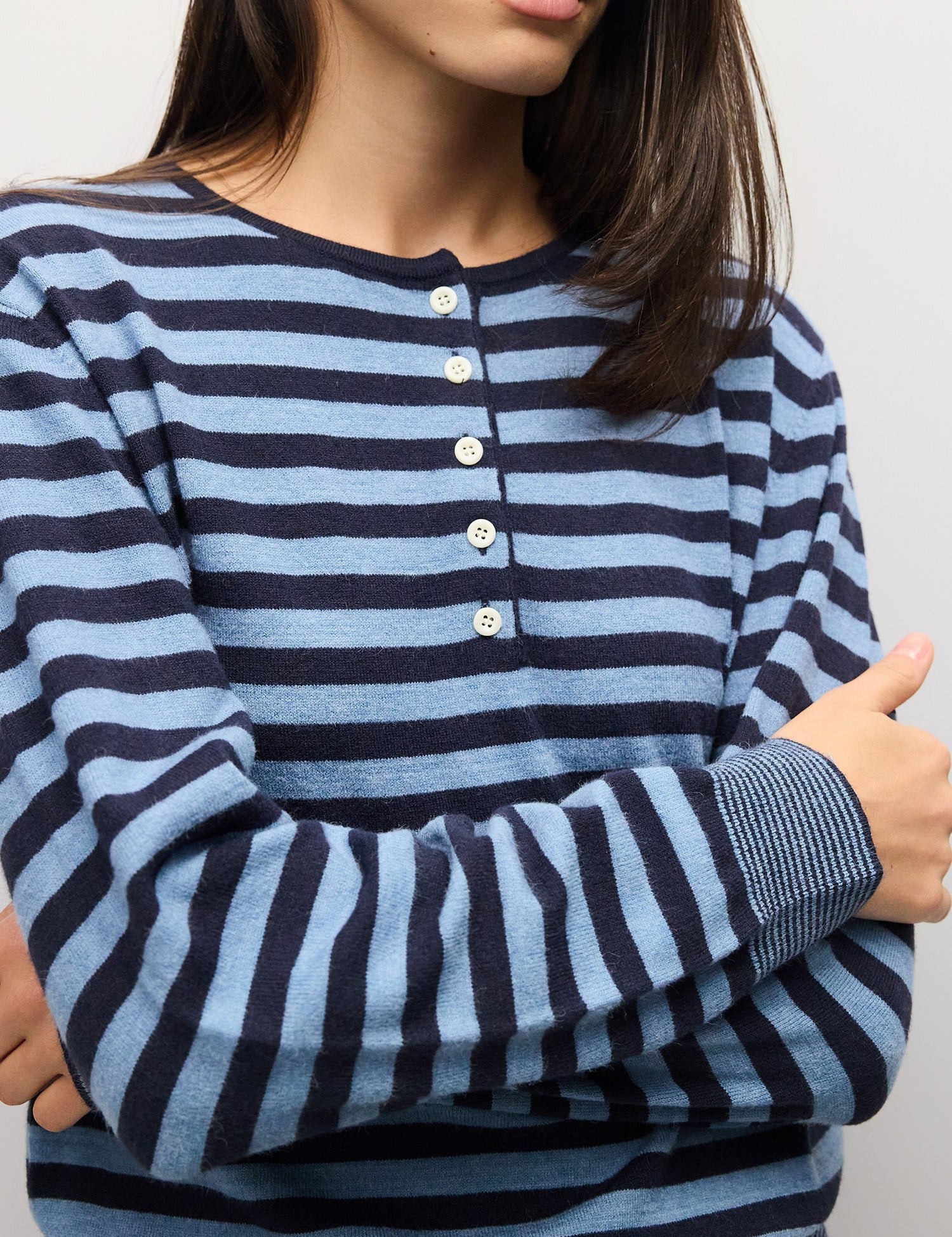 tar1509_navy-blue_5c_m.jpg
