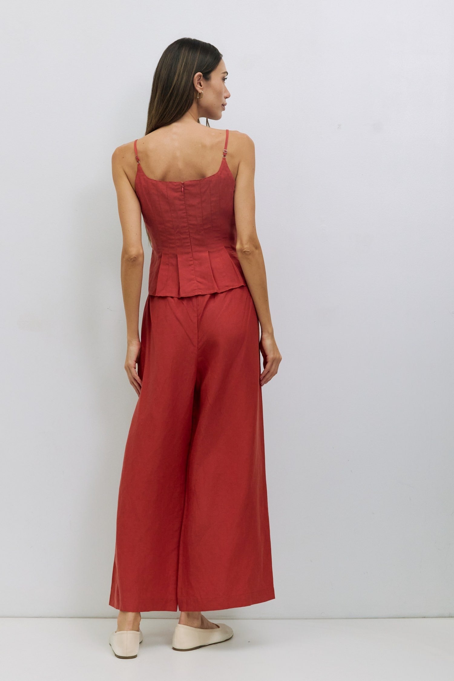 Mod Ref - The Jocelyn Pants | Red