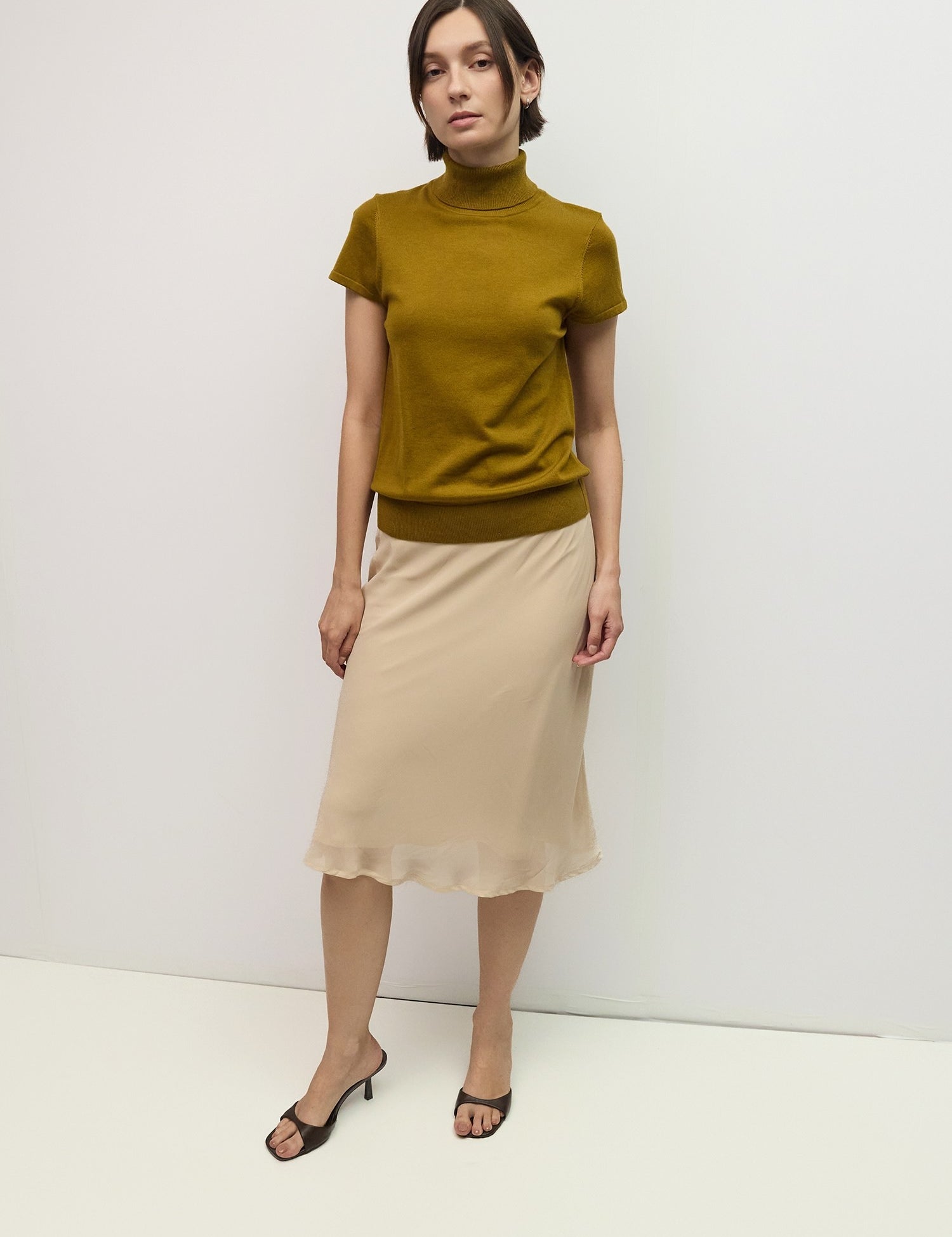 tmr1301_olive_4a_m.jpg