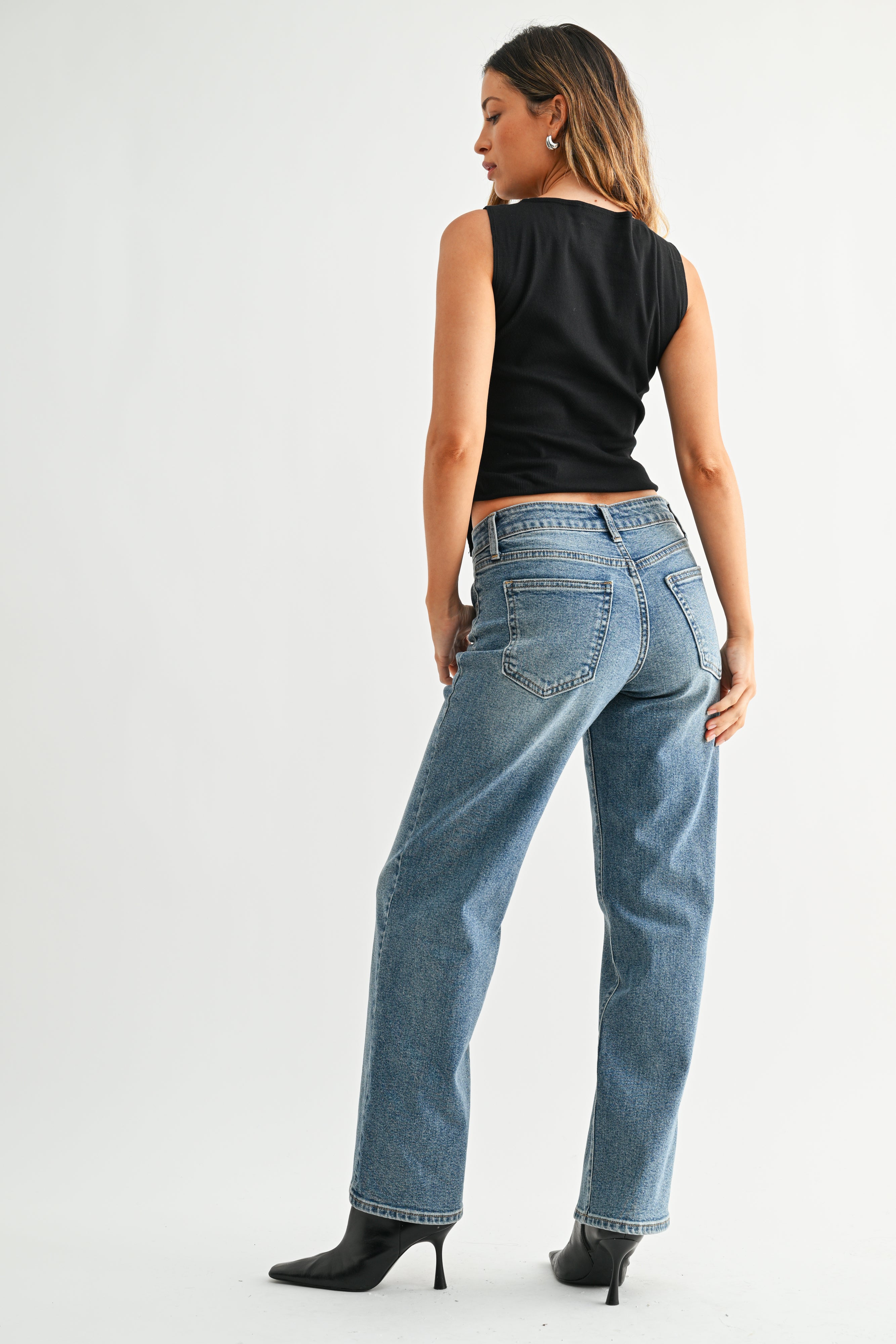 Just Black Denim - Amy Relaxed Stretch Straight | Medium Denim